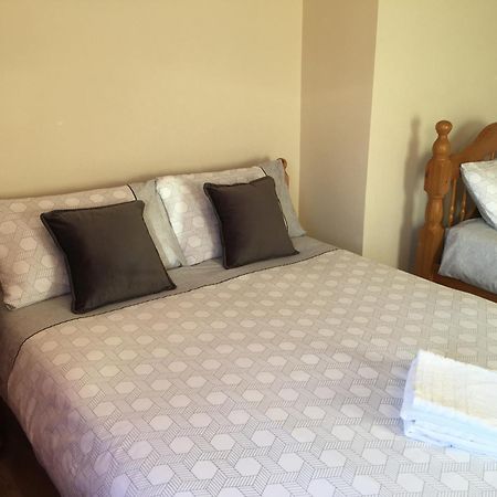 Private Double Rooms & Twin Rooms Rahoon Голуэй Экстерьер фото