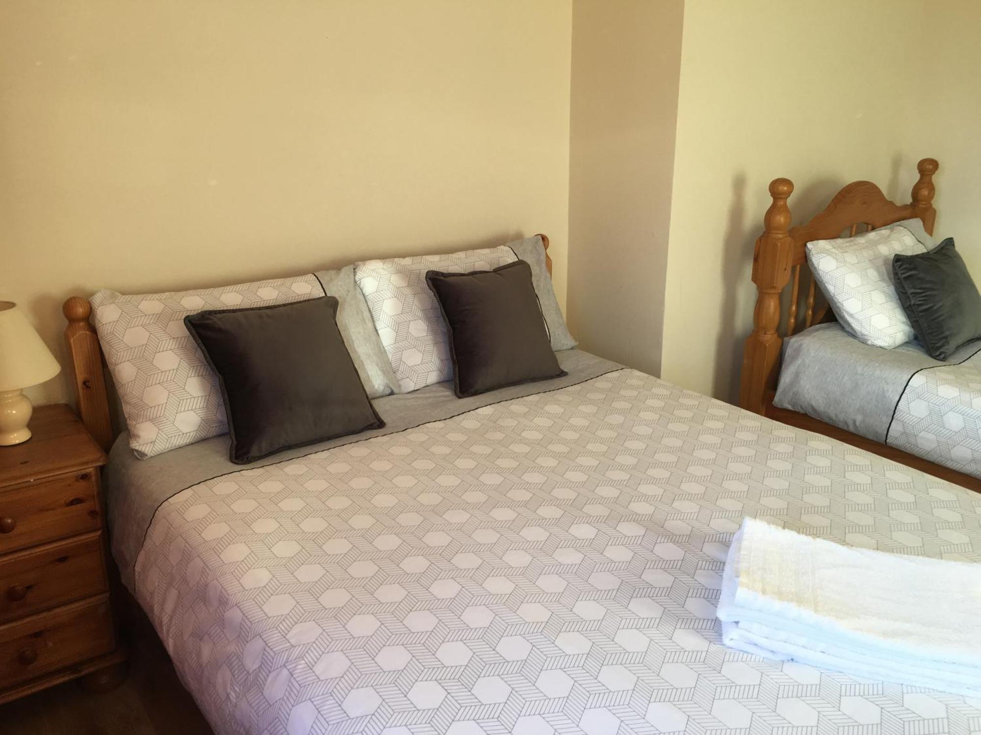 Private Double Rooms & Twin Rooms Rahoon Голуэй Экстерьер фото