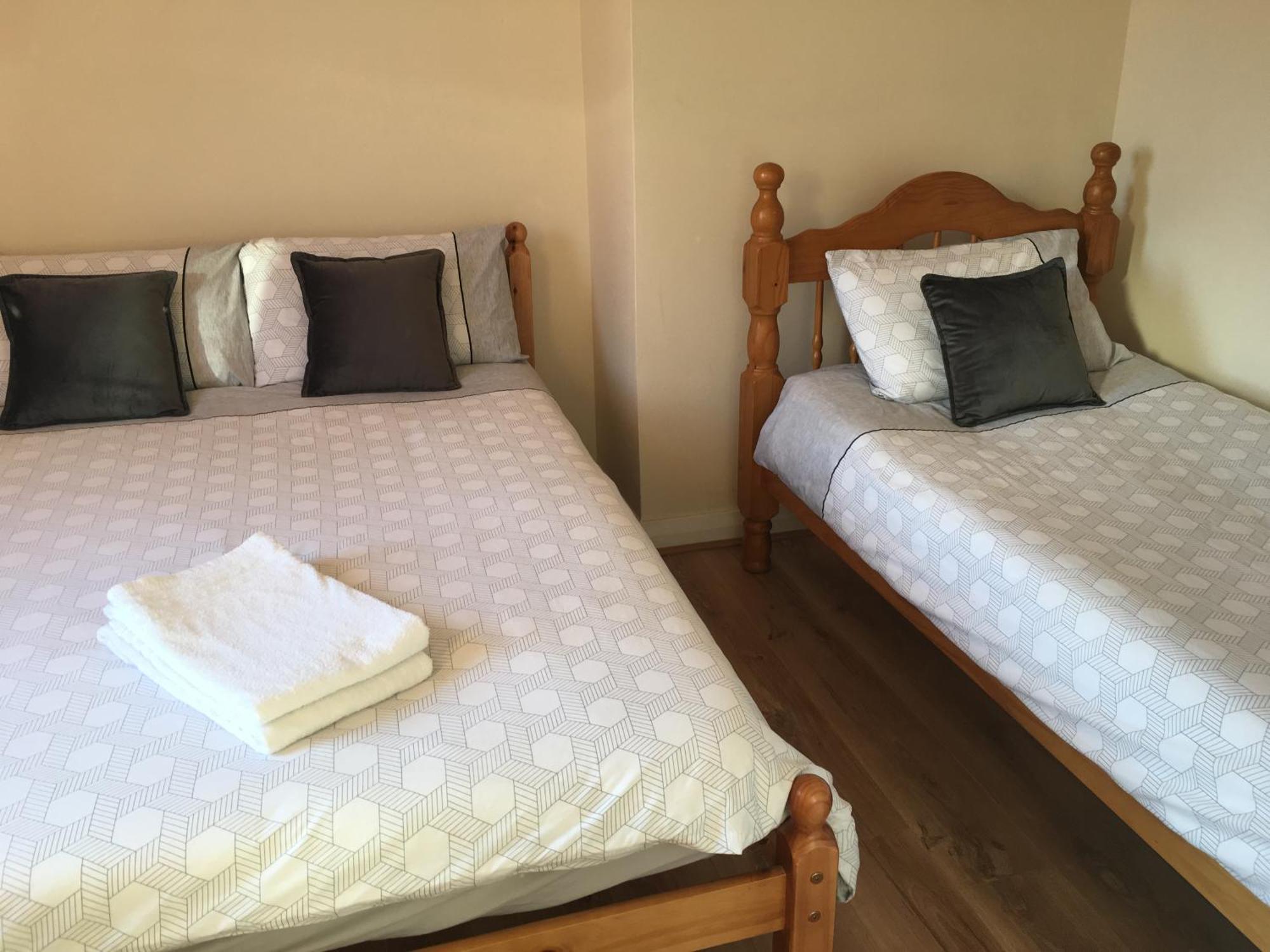 Private Double Rooms & Twin Rooms Rahoon Голуэй Экстерьер фото